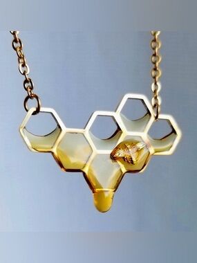 Dripping honey bee honeycomb necklace